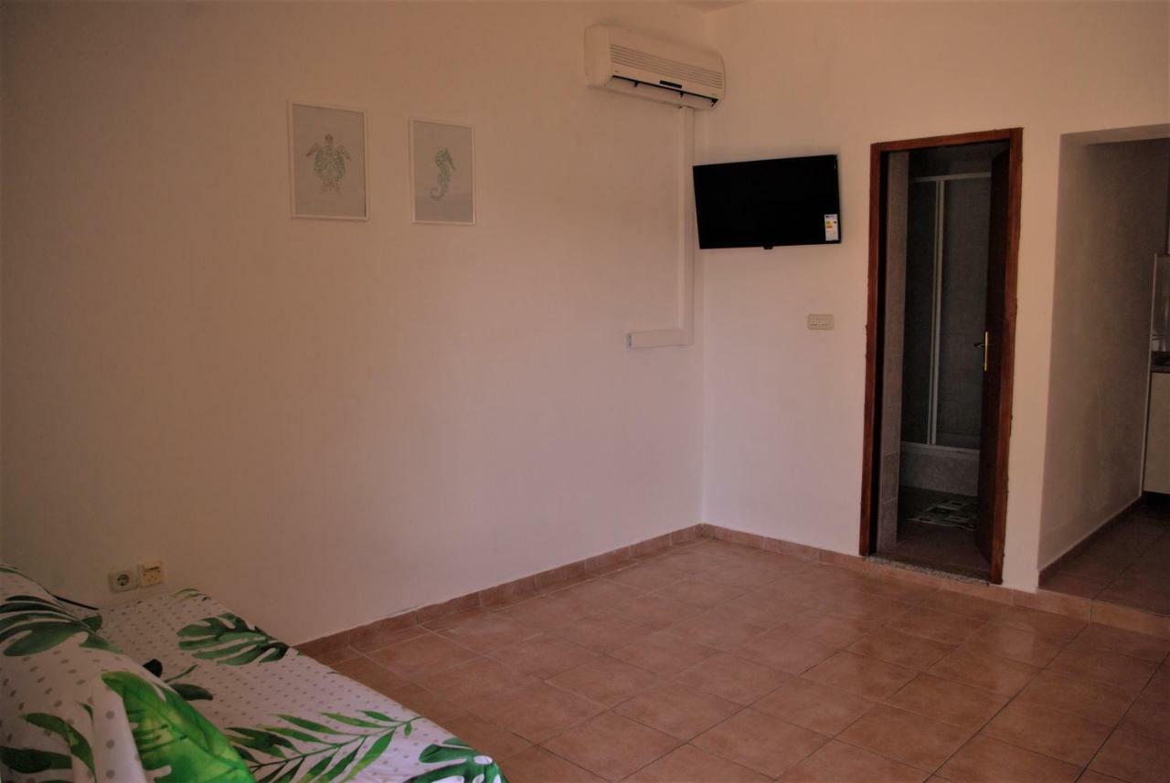Romantic Apartment In Nature Borovići Eksteriør billede
